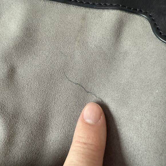 Vince Camuto Black Pebbled Leather Snap & Zip Shoulder Bag Purse - Picture 10 of 13